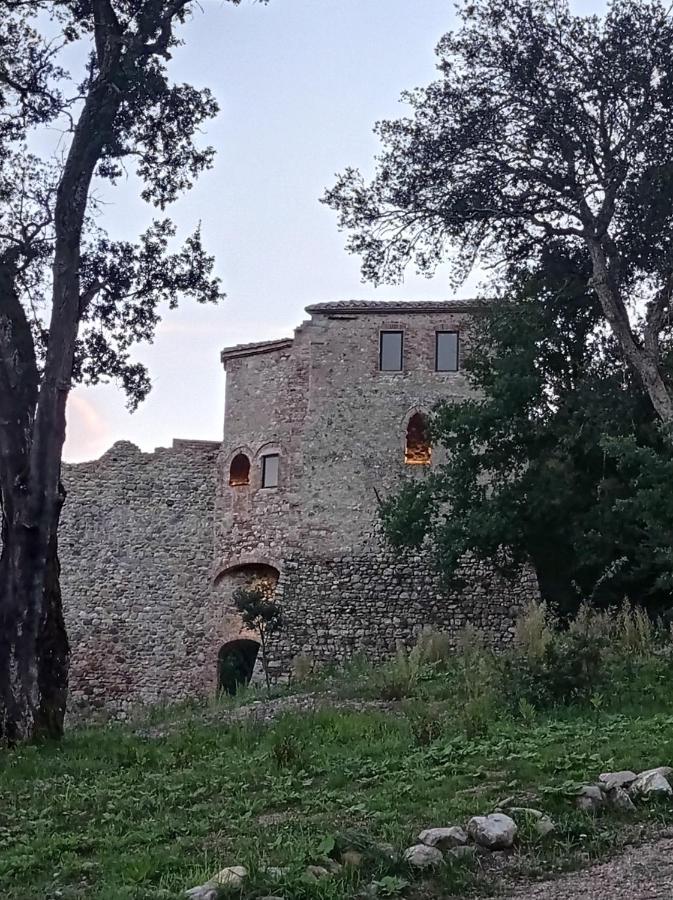 La Locanda Di Petriolo Monticiano Bagian luar foto